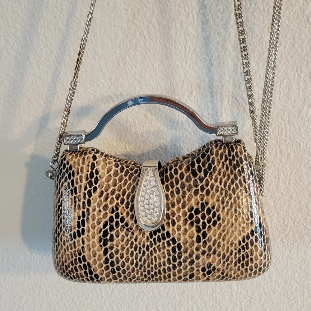 Vintage Alligator Small  Handbag/Solderbag, chain Strap. - Picture 8 of 10